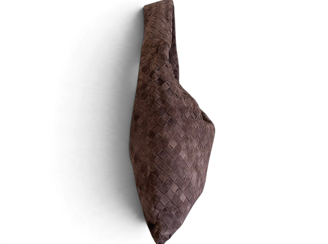 SWORD LUXURY kahverengi, el işçiliği örgülü deri, büyük boy hobo omuz çantası, minimalist ve şık tasarım.
