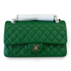 SWORD LUXURY imzalı, elmas kapitone desenli, yeşil caviar deri Chanel Classic Double Flap çanta.