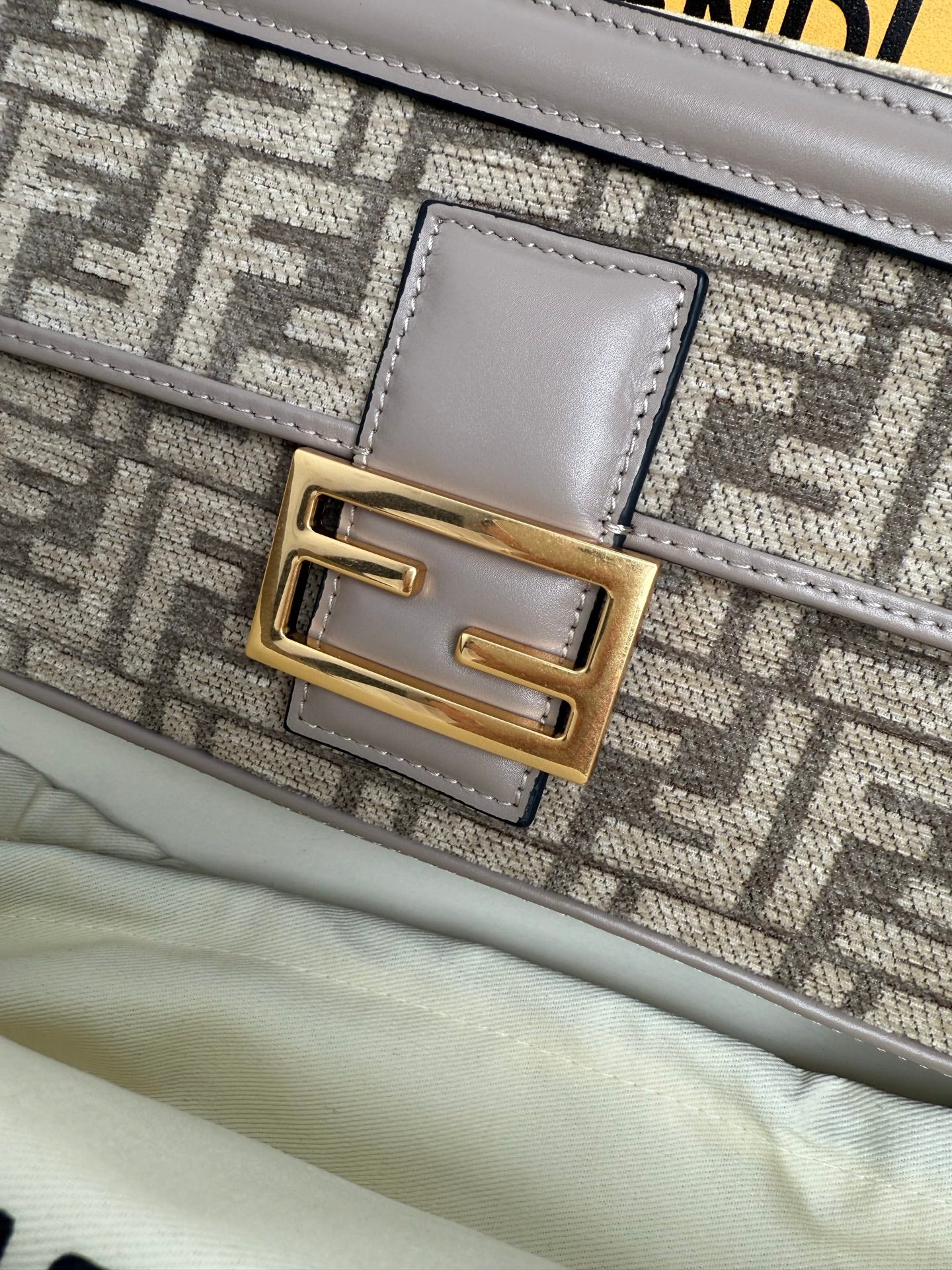 Baguette Bag