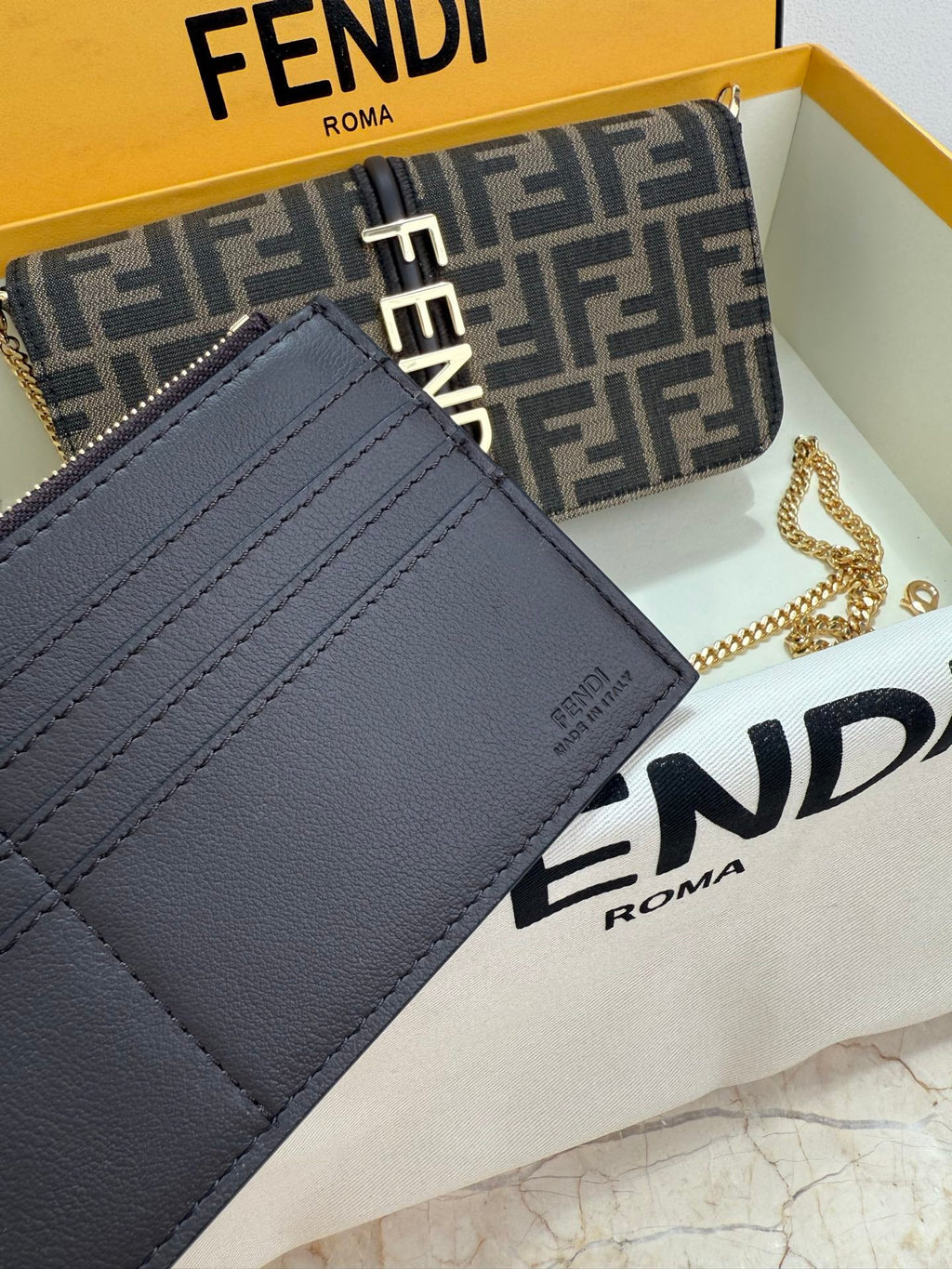 Graphic Chain Wallet