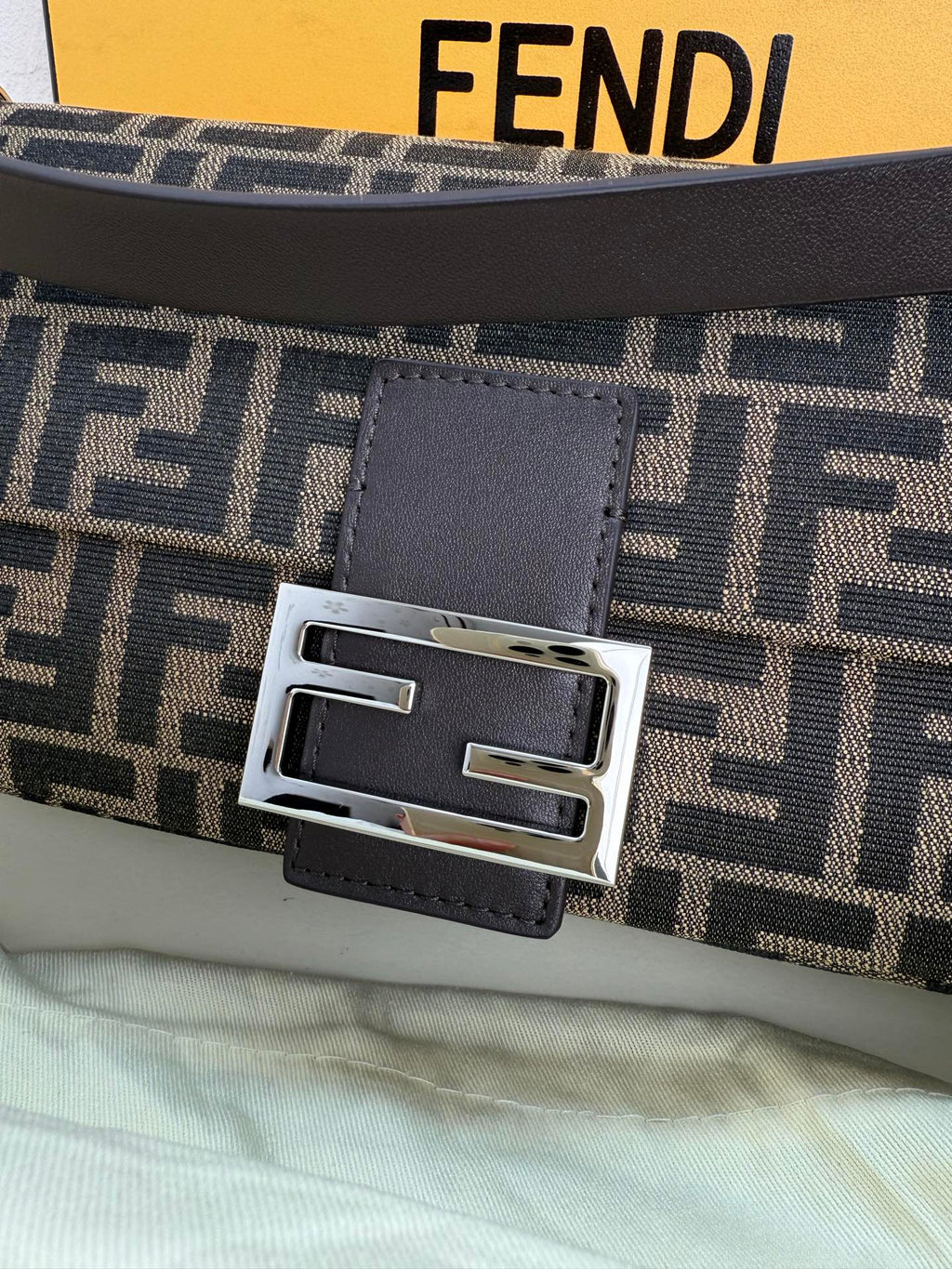 Baguette Bag