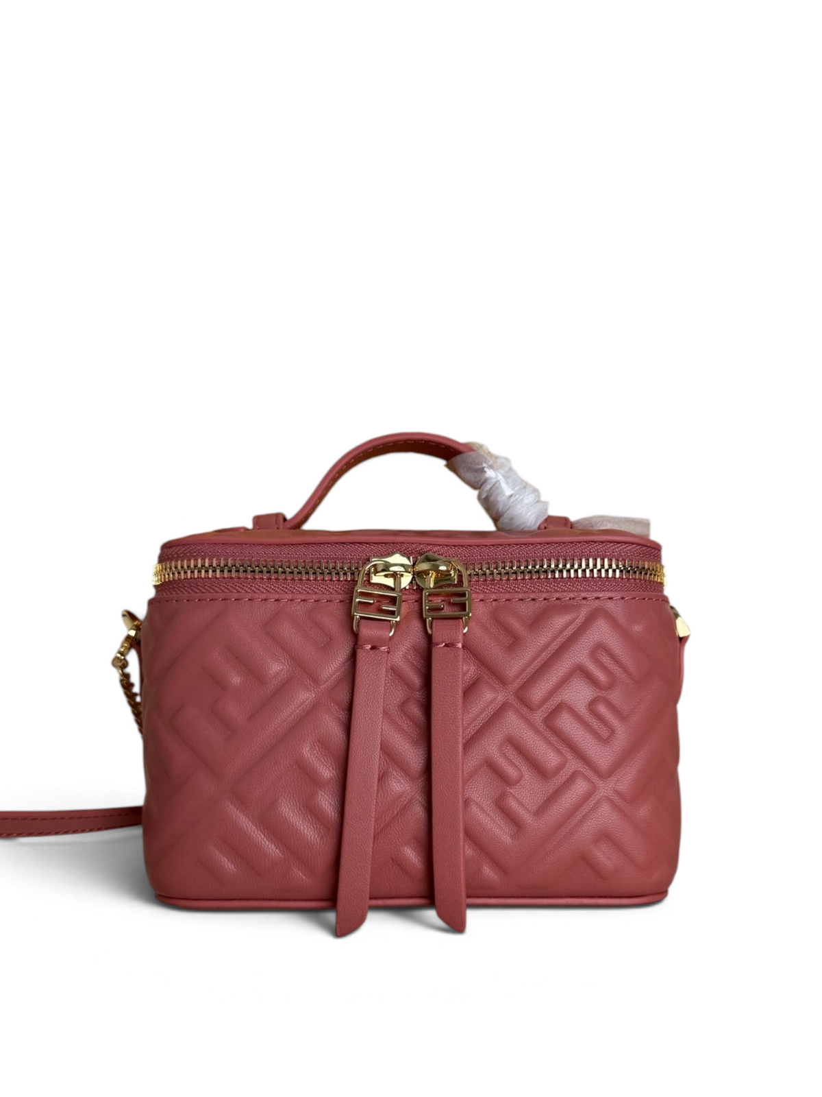 SWORD LUXURY Fendi Vanity Case çanta, pembe kapitone deri, altın tonlu donanım ve çıkarılabilir omuz askısı ile.