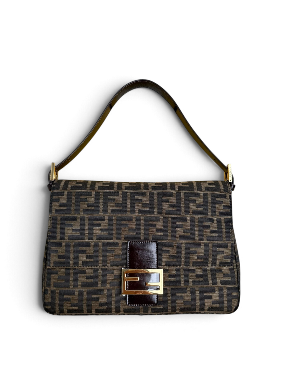 SWORD LUXURY imzalı, ikonik FF monogram kanvas ve deri detaylı vintage Fendi Baguette çanta, kutusu ve toz torbası ile.