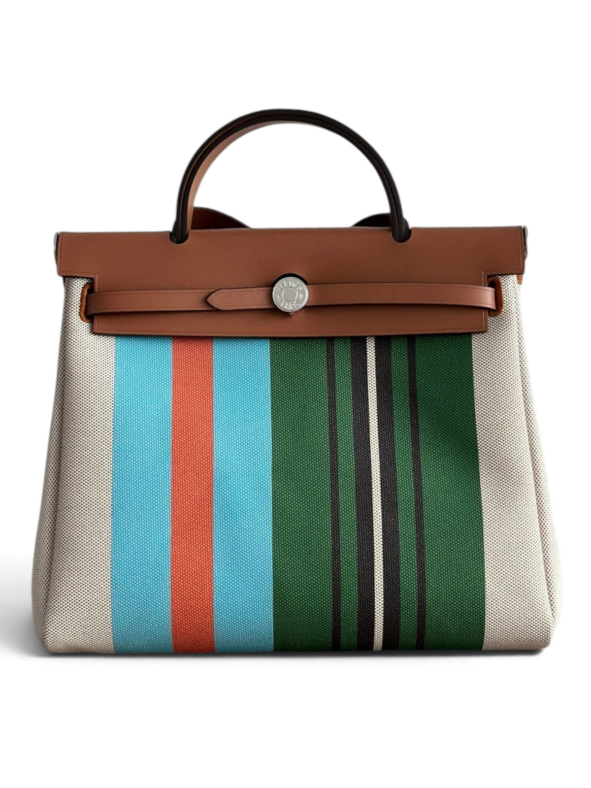 SWORD LUXURY Hermès Herbag 31 çanta, renkli çizgili kanvas gövde ve kahverengi deri kapak detaylı şık tasarım.
