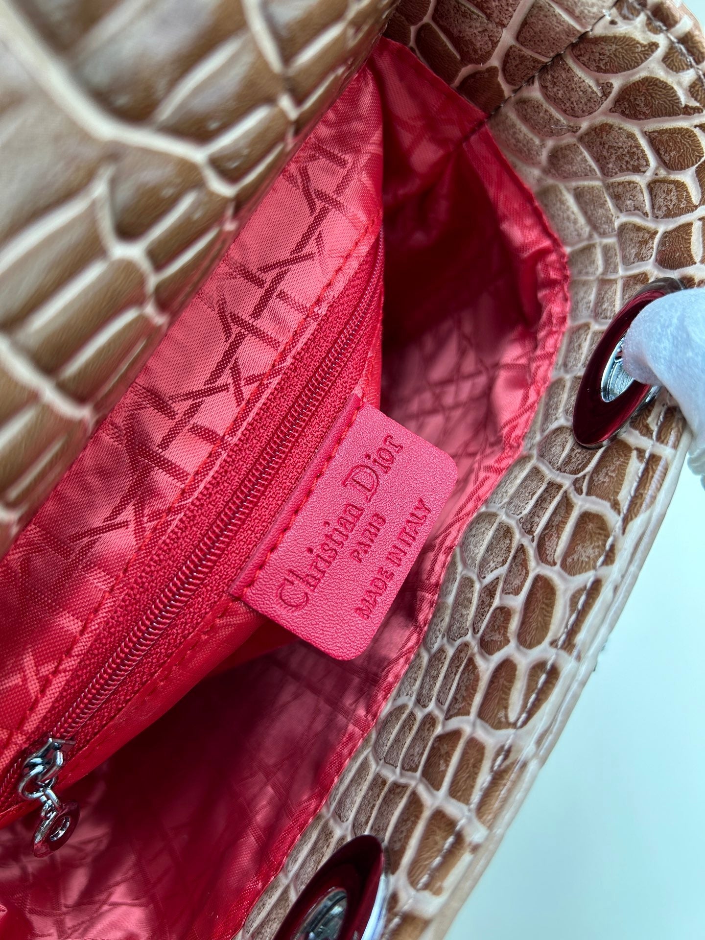 Crocodile-Pattern Leather Bag