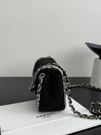 25 Tweed Flap Shoulder Bag