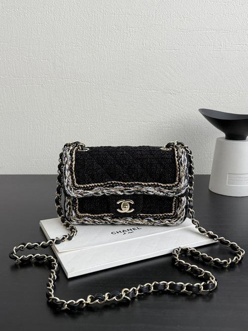 25 Tweed Flap Shoulder Bag