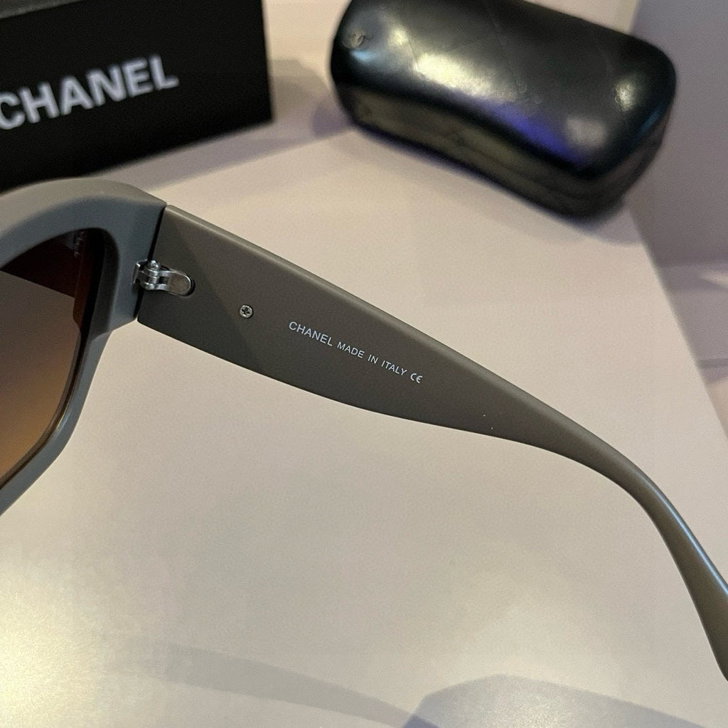 Matte Gray & Black Square Sunglasses