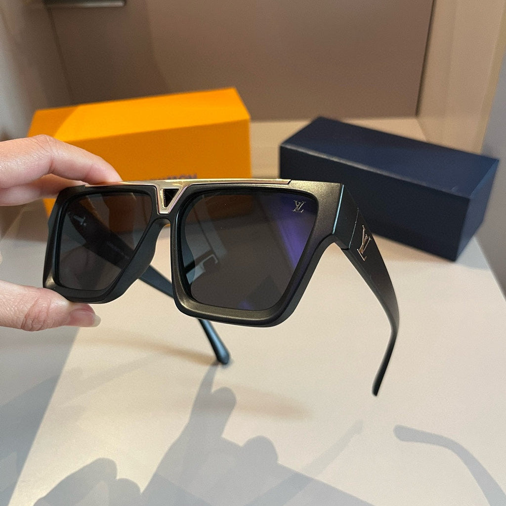 Iconic V-Bridge Square Sunglasses