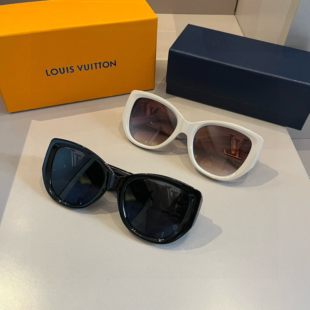 Gradient Lens Aviator Sunglasses