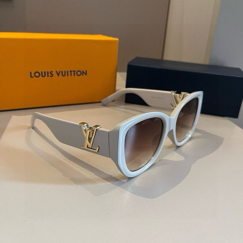 Gradient Lens Aviator Sunglasses