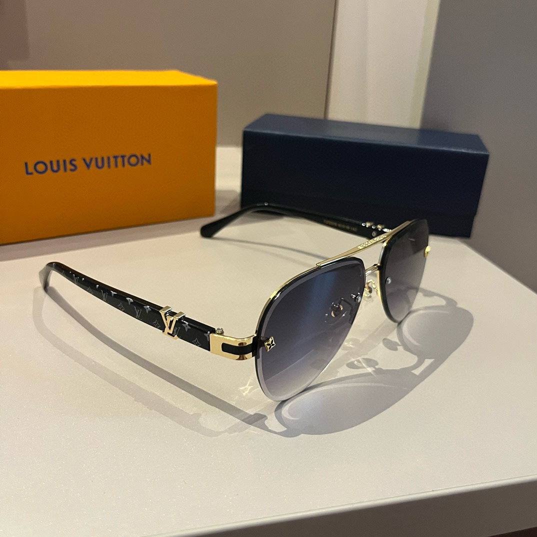 Gradient Lens Aviator Sunglasses
