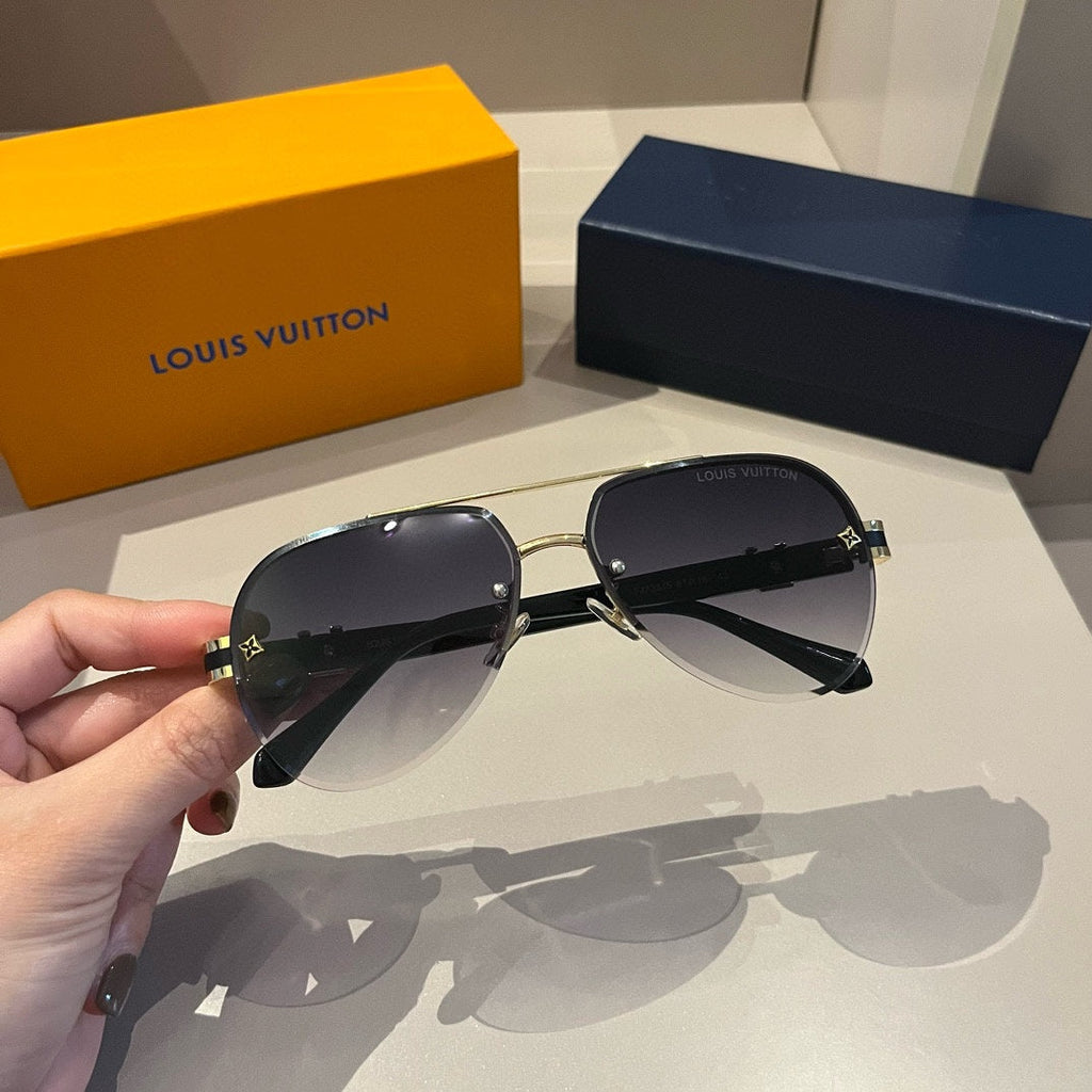 Gradient Lens Aviator Sunglasses