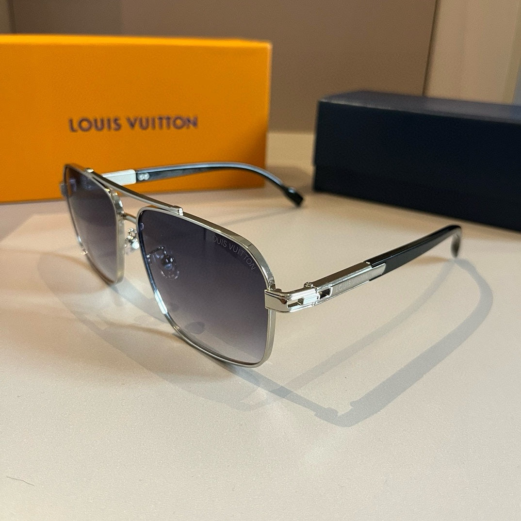 Silver Frame Gradient Aviator Sunglasses