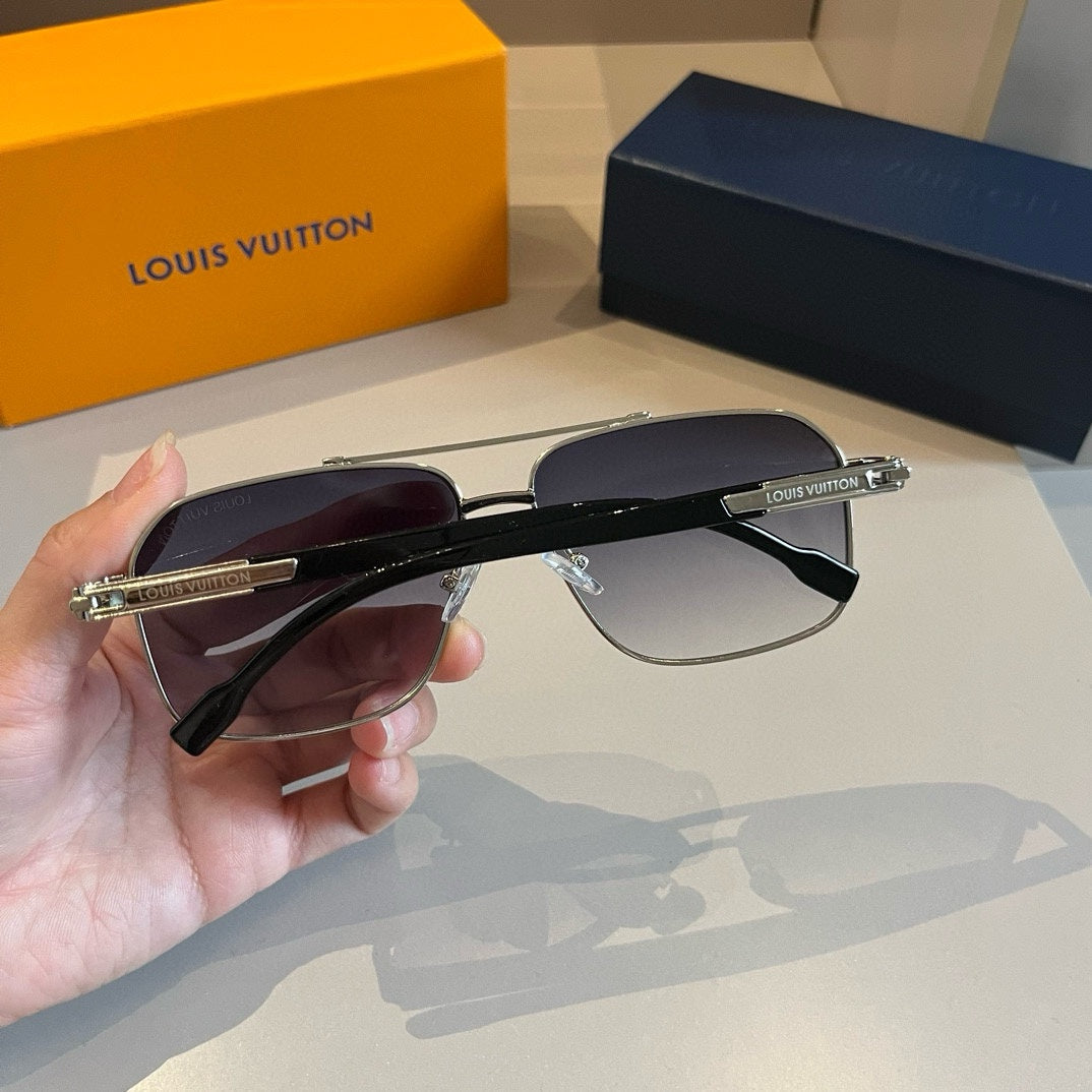 Silver Frame Gradient Aviator Sunglasses