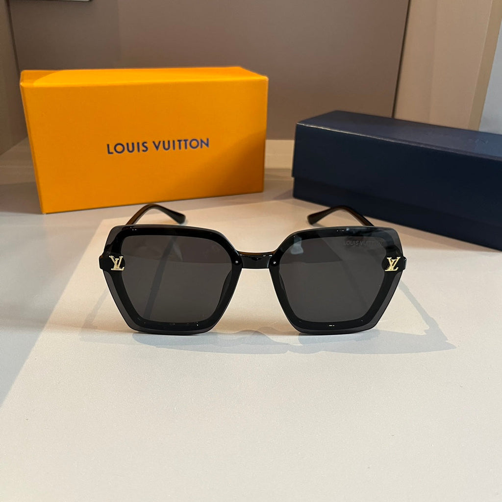 Tortoise Frame Gold Accent Sunglasses