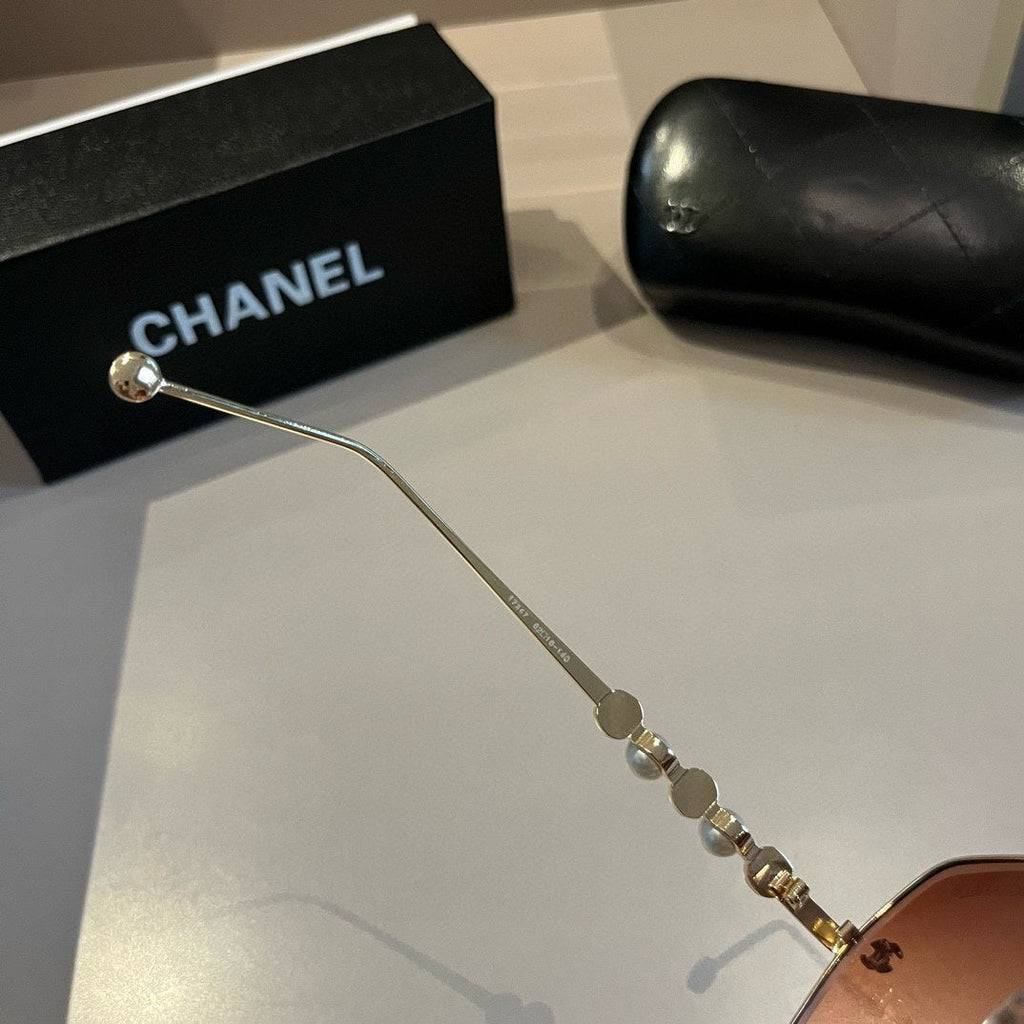 Gold Frame Square Sunglasses
