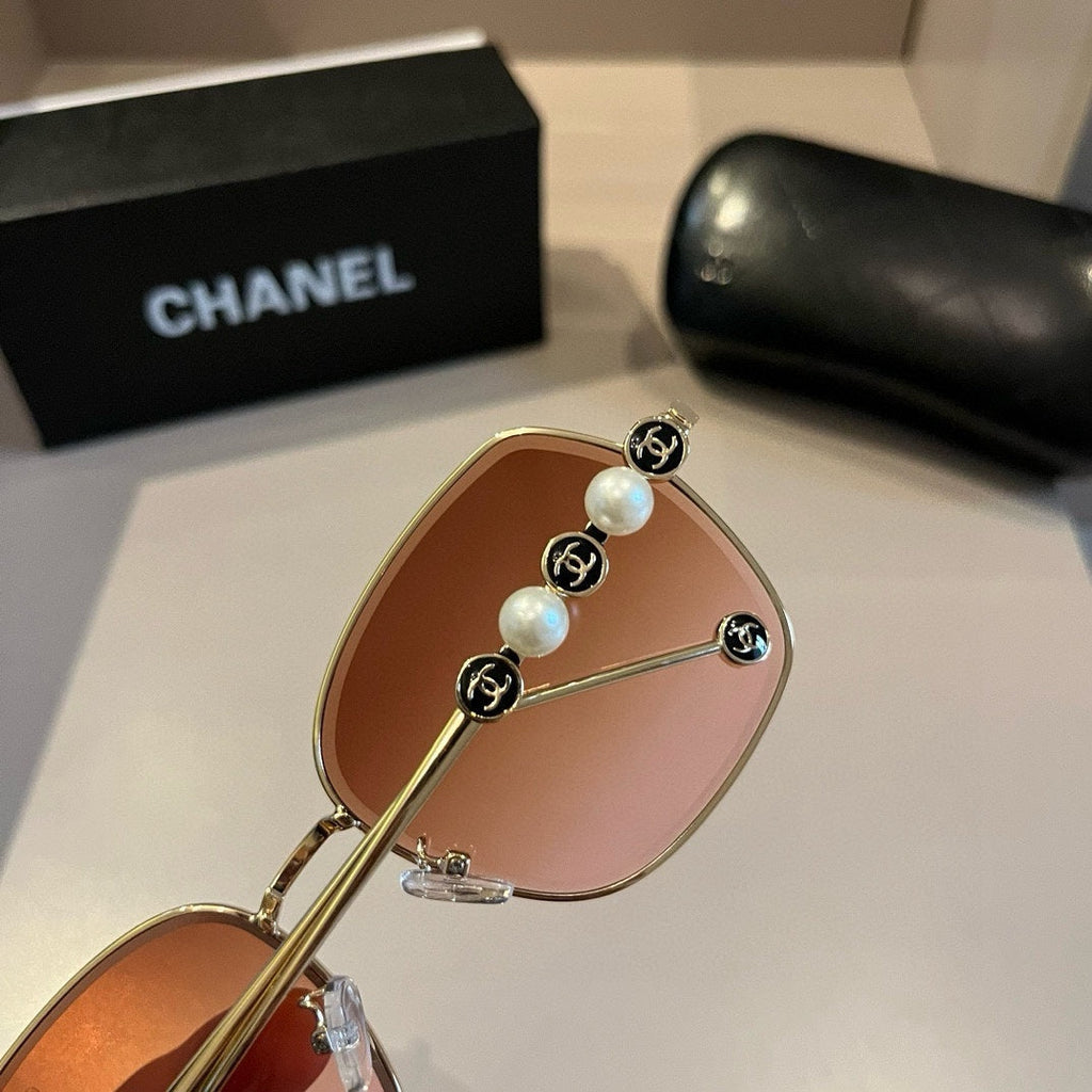 Gold Frame Square Sunglasses