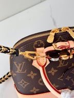 Alma BB White Monogram