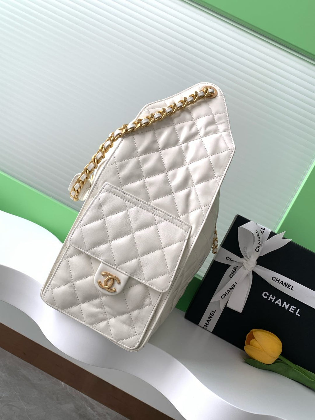 25 Large Quilted Handbag