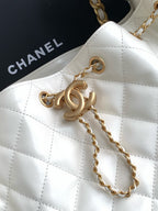 25 Large Quilted Handbag