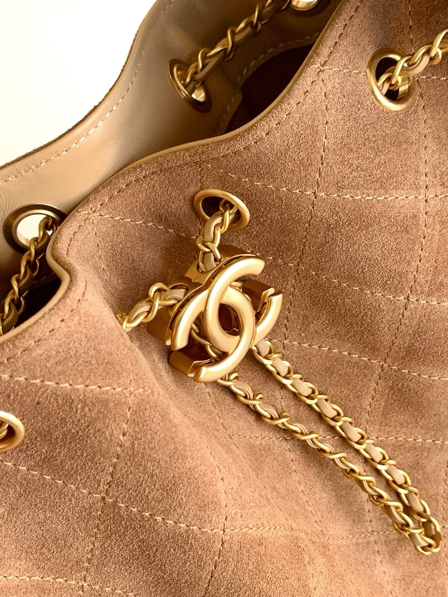 25 Large Suede Bucket Bag