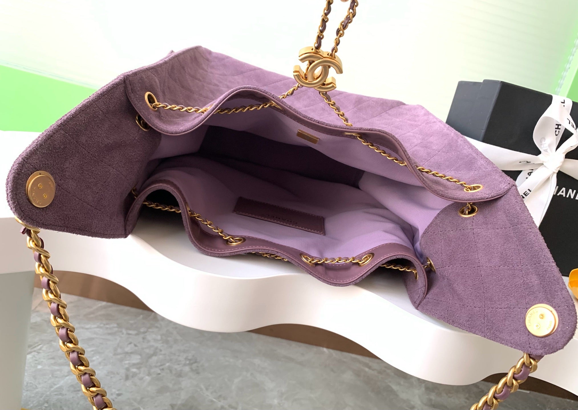 25 Large Suede Bucket Bag
