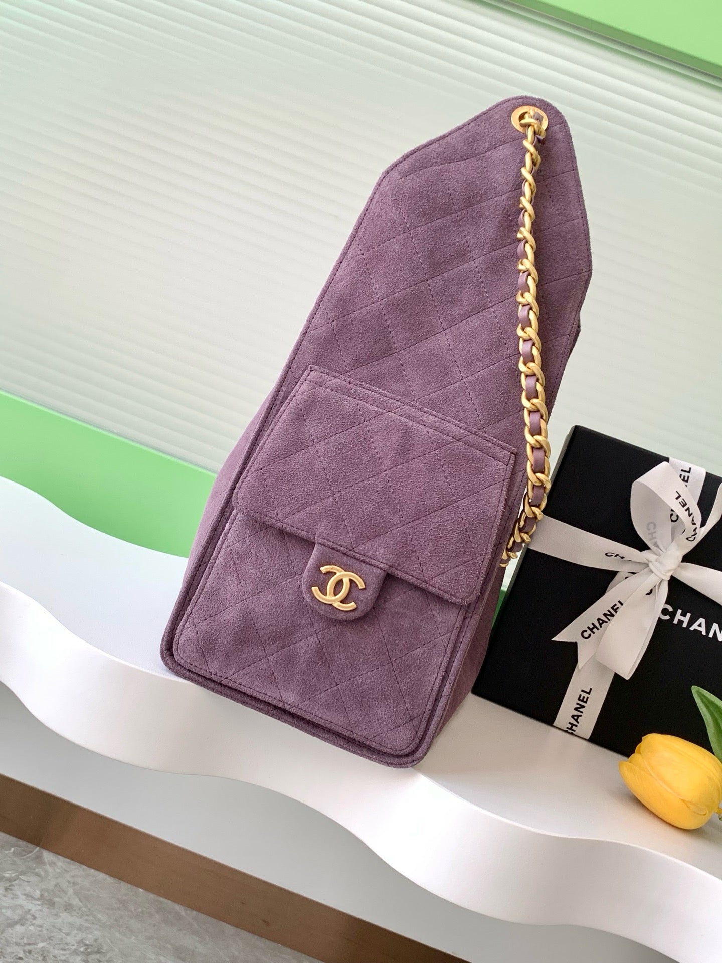 25 Large Suede Bucket Bag