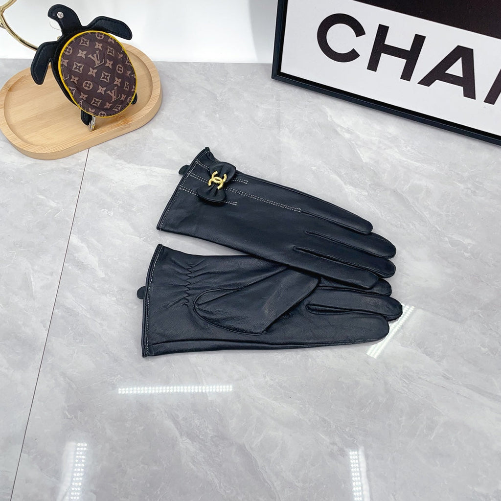 Leather Bow Detail Gloves