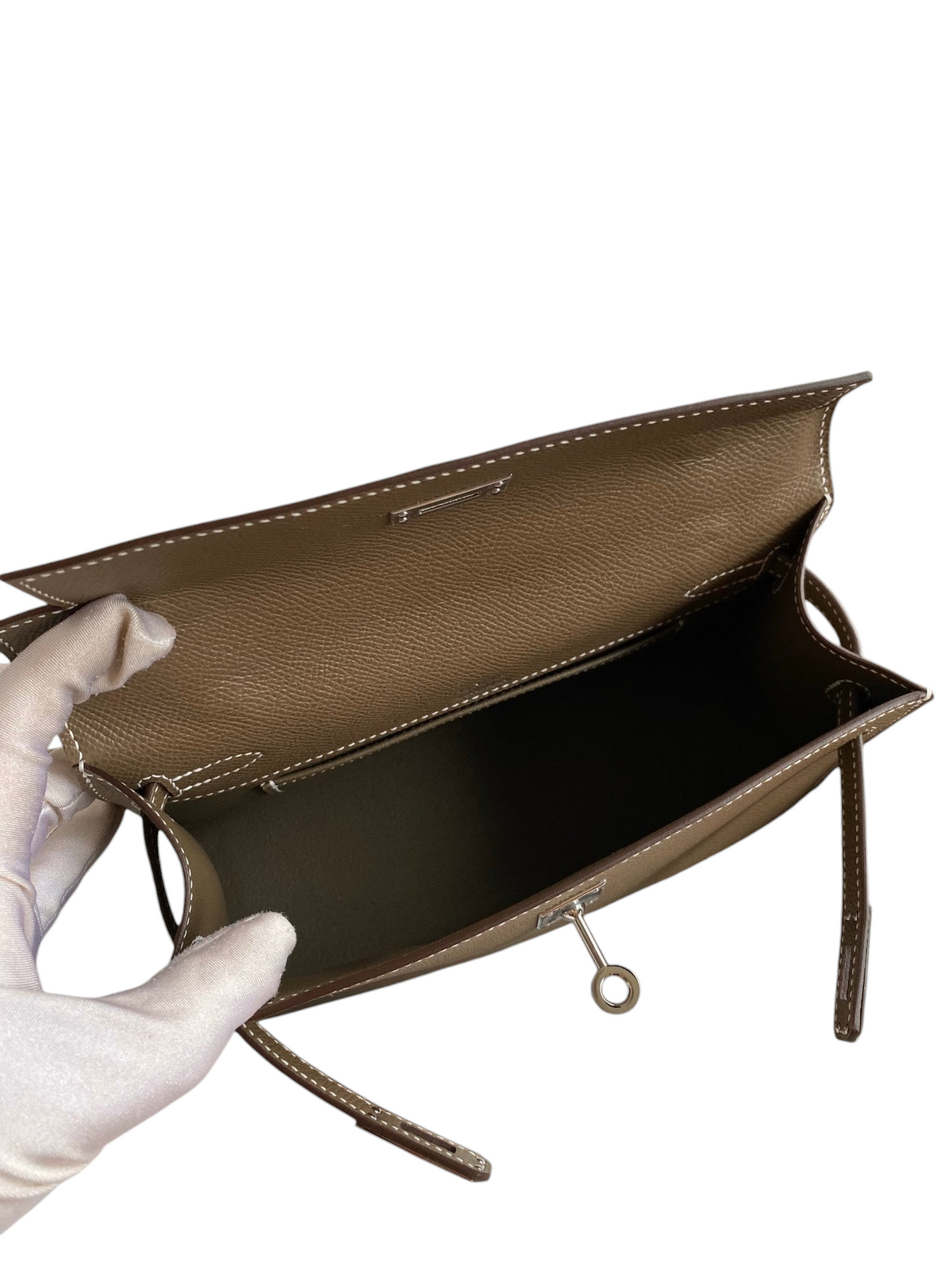 SWORD LUXURY 22cm Mini Kelly çanta, Epsom deri dokusu, iç detayları ve gümüş renkli kilit mekanizması ile kutusunda.