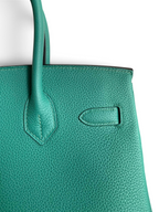 SWORD LUXURY marka, yeşil Togo deri dokusuna sahip Hermès Birkin 30 çanta detayı