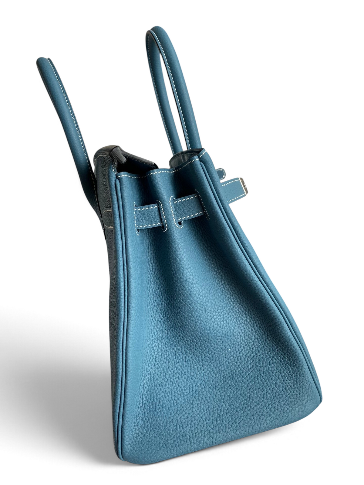 SWORD LUXURY marka mavi Togo deri Hermès Birkin 30 çanta, gümüş donanımlı ve kutusunda yan görünüm.