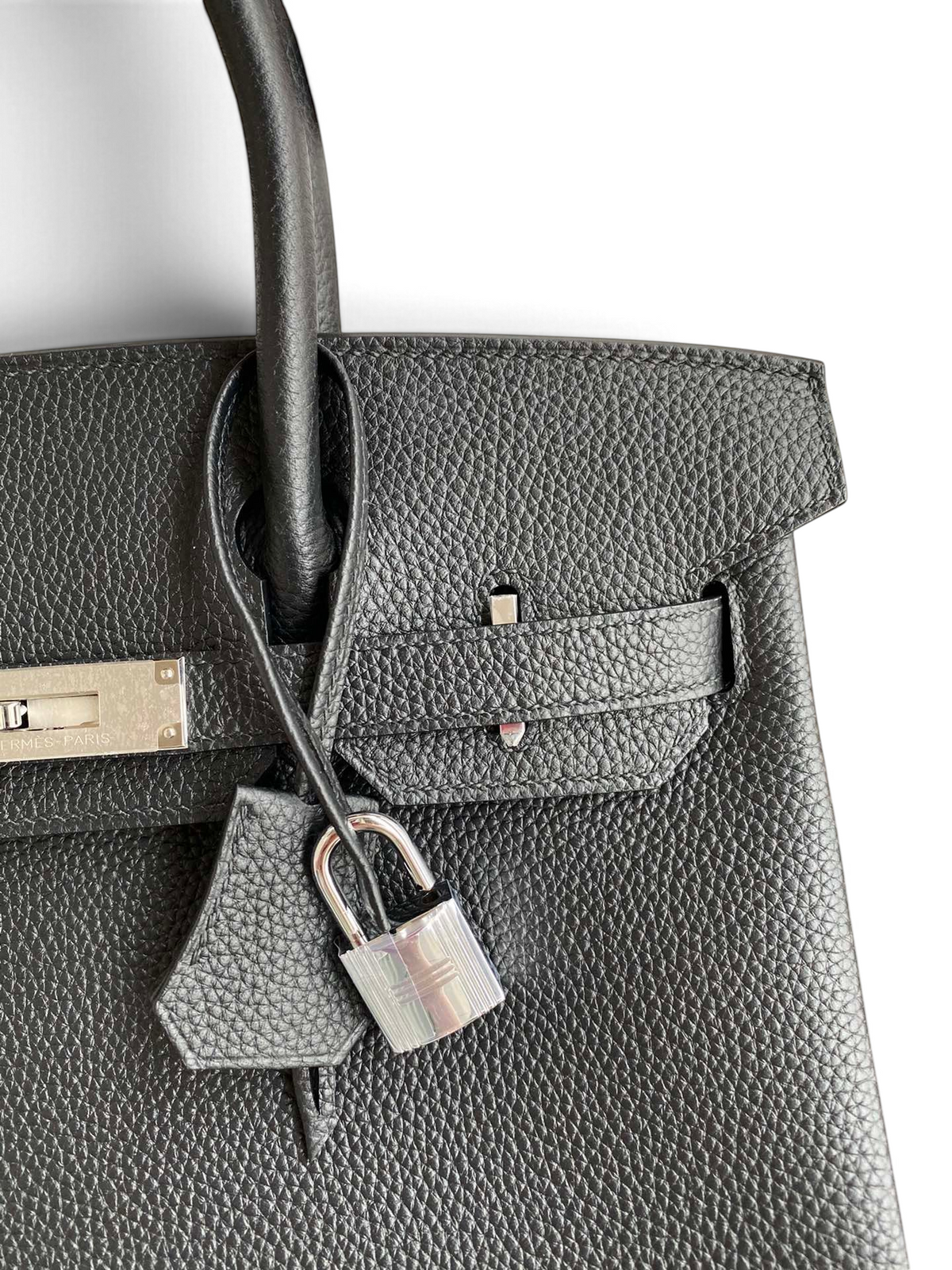SWORD LUXURY marka siyah Togo deri Hermès Birkin 30 çanta, gümüş donanım ve kilit detayı ile.