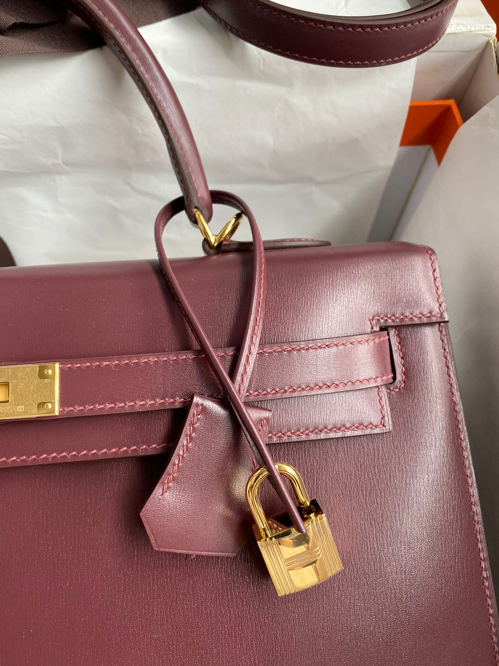 Kelly 32cm Box Leather Handbag