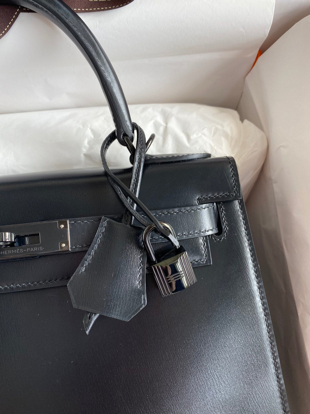 Kelly 25cm Box Leather Handbag