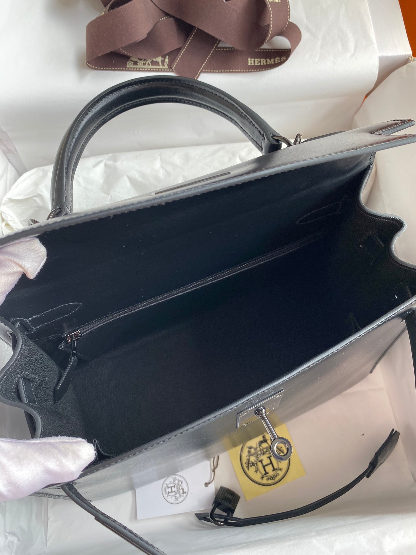 Kelly 25cm Box Leather Handbag