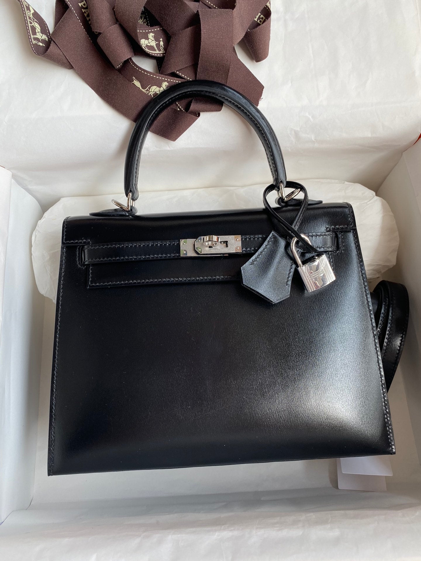 Kelly 25cm Box Leather Handbag