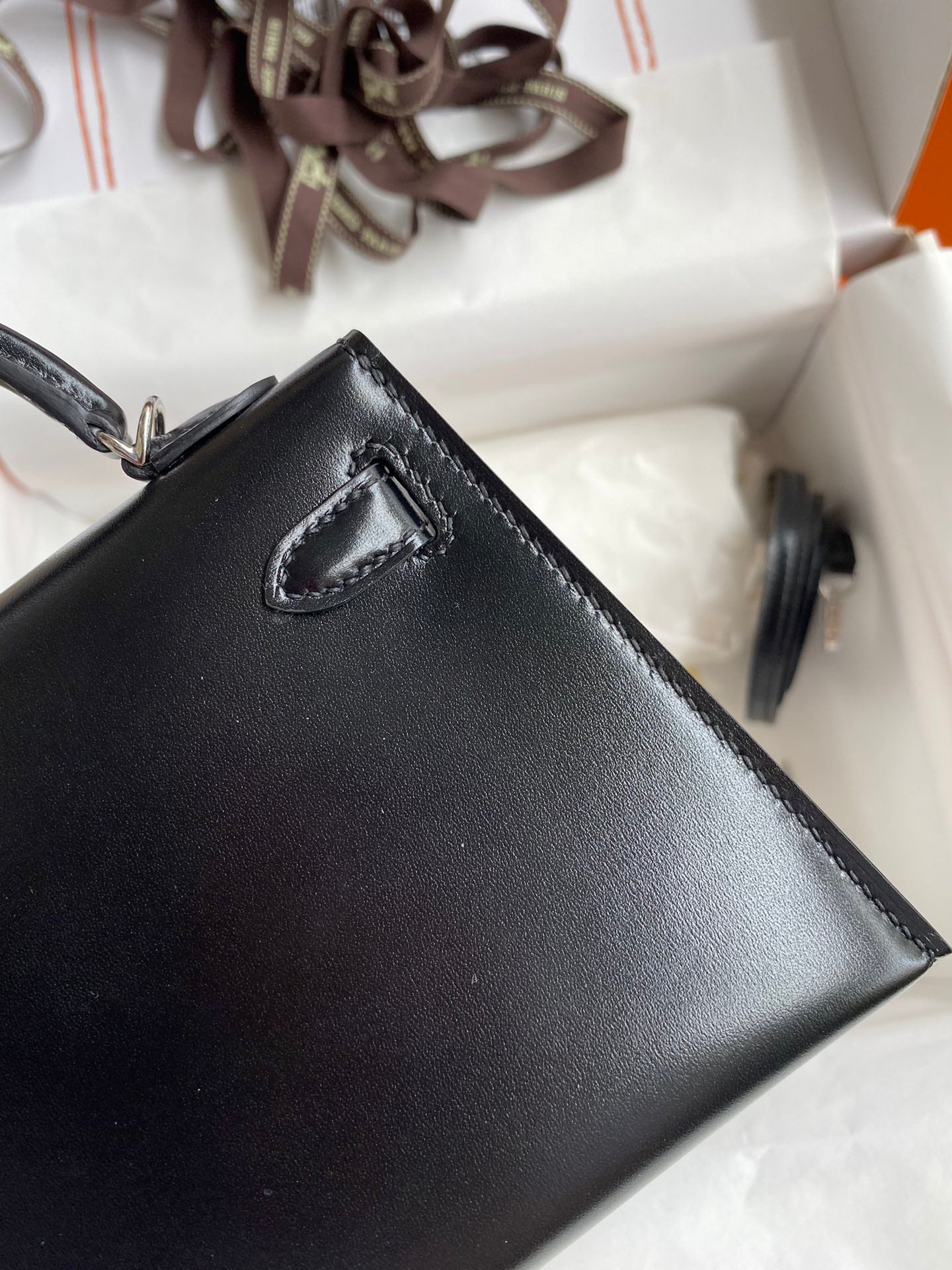 Mini Kelly 19cm Box Leather Handbag