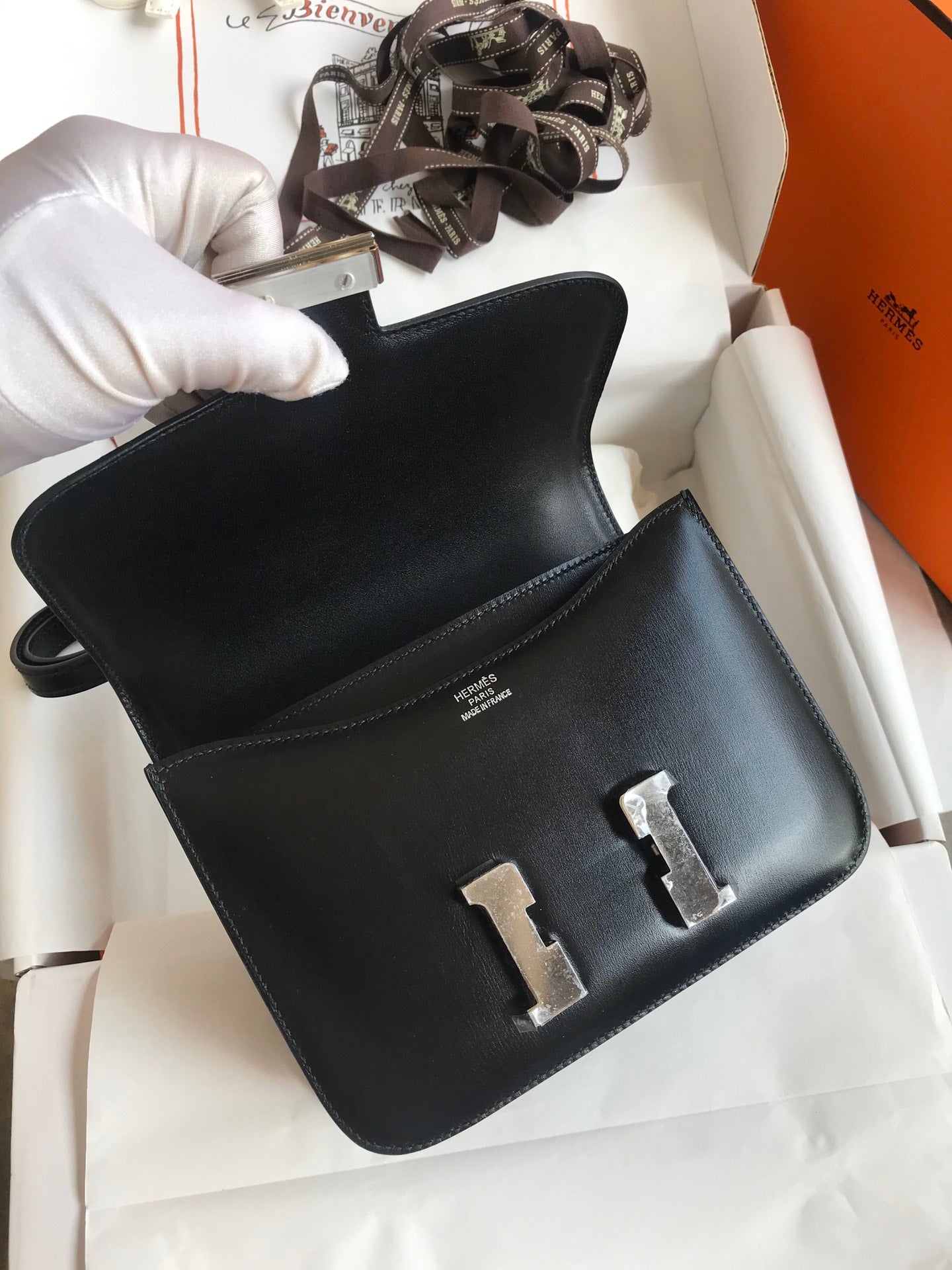 Constance 19cm Box Leather Handbag