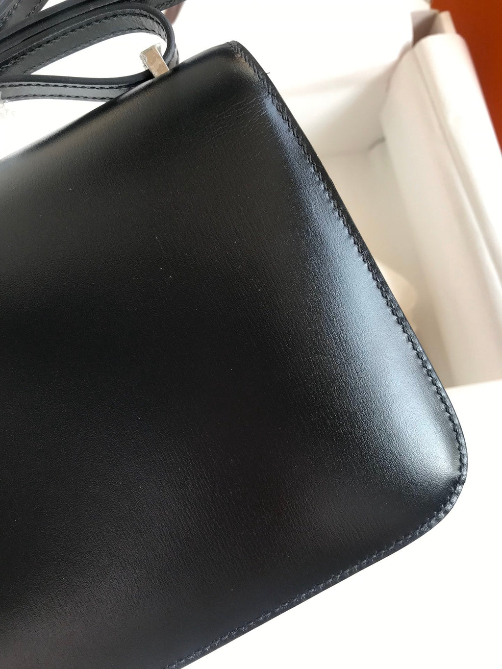 Constance 19cm Box Leather Handbag