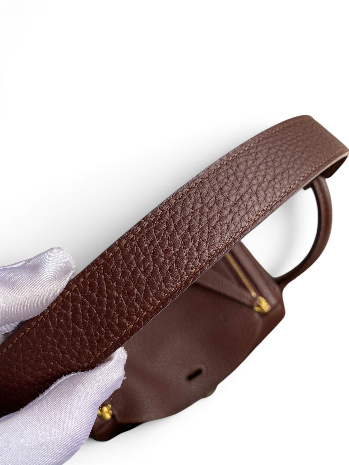 SWORD LUXURY kahverengi Clemence deri Hermès Lindy 26 çanta sapı detayı