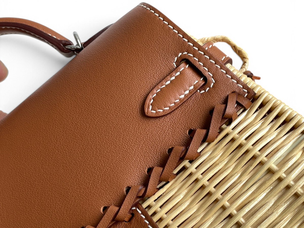 Kelly Picnic Bag 20 cm — Gold Brown / Silver Hardware image 7