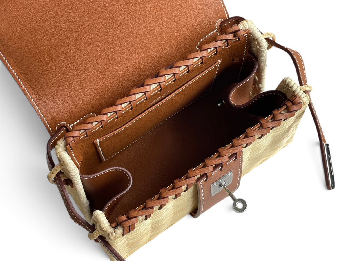 Kelly Picnic Bag 20 cm — Gold Brown / Silver Hardware image 8