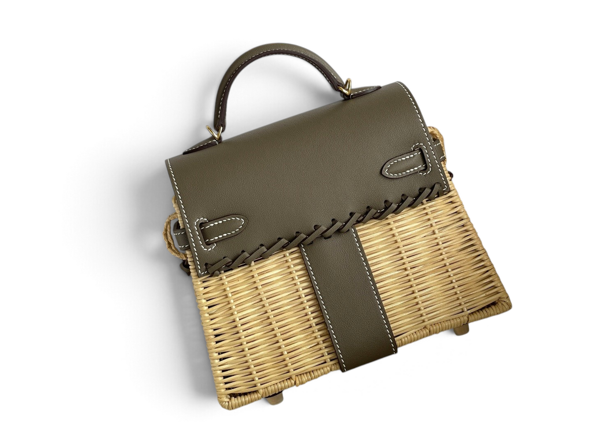 Kelly Picnic Bag 20 cm — Elephant Gray / Gold Hardware image 2