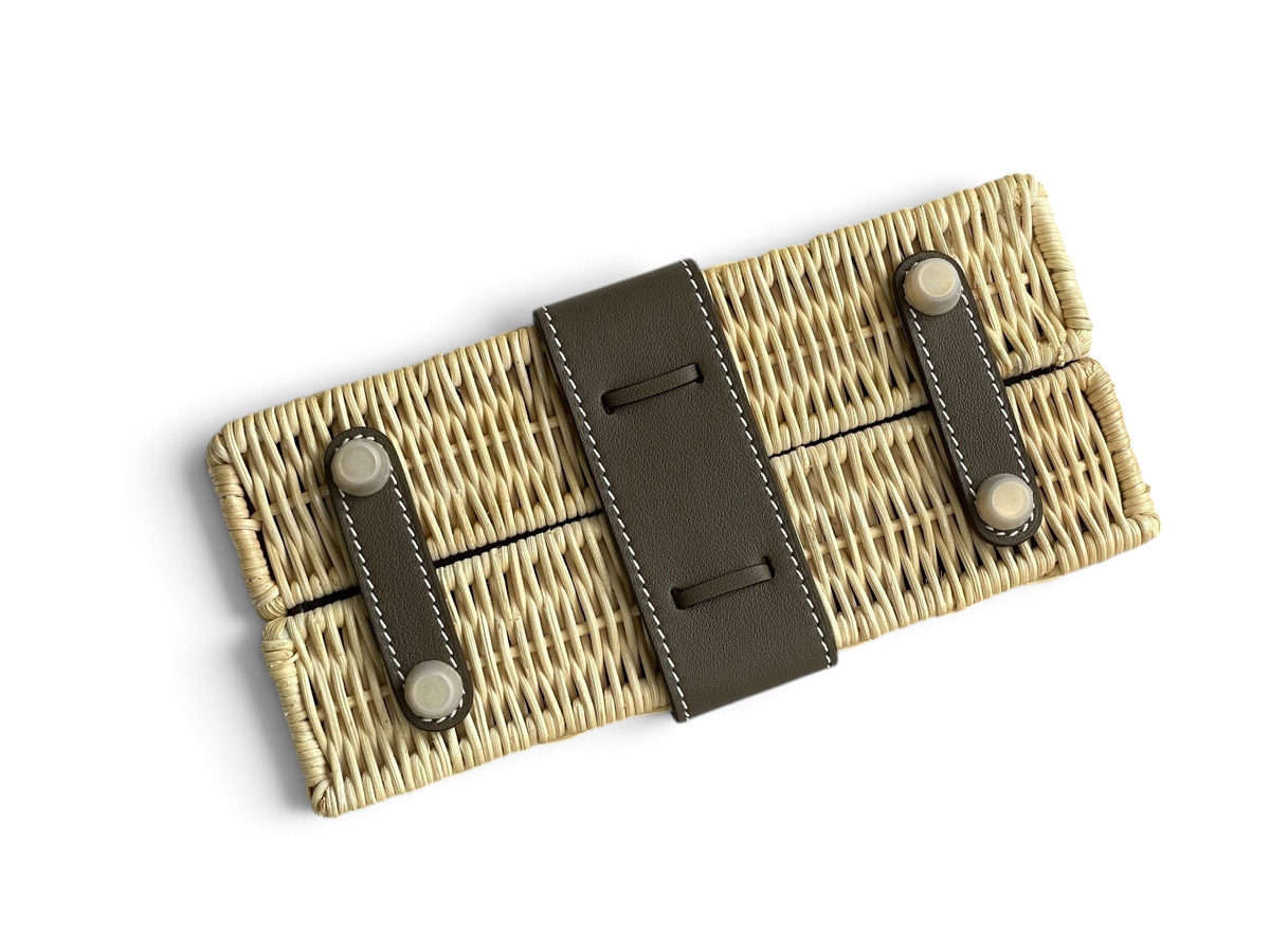 Kelly Picnic Bag 20 cm — Elephant Gray / Gold Hardware image 4