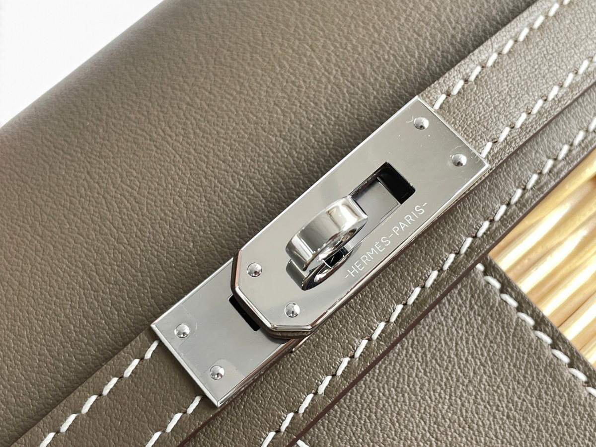 Kelly Picnic Bag 20 cm — Elephant Gray / Silver Hardware image 7