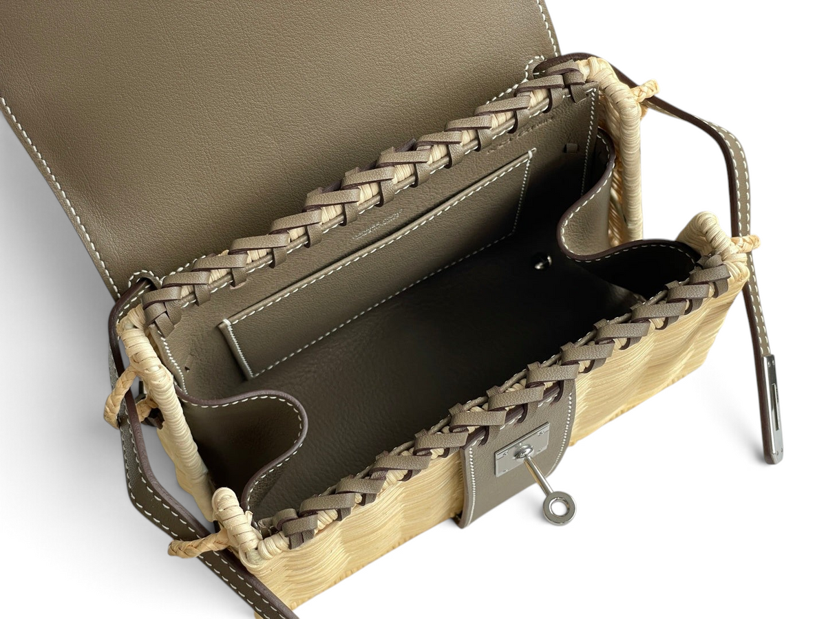 Kelly Picnic Bag 20 cm — Elephant Gray / Silver Hardware image 8