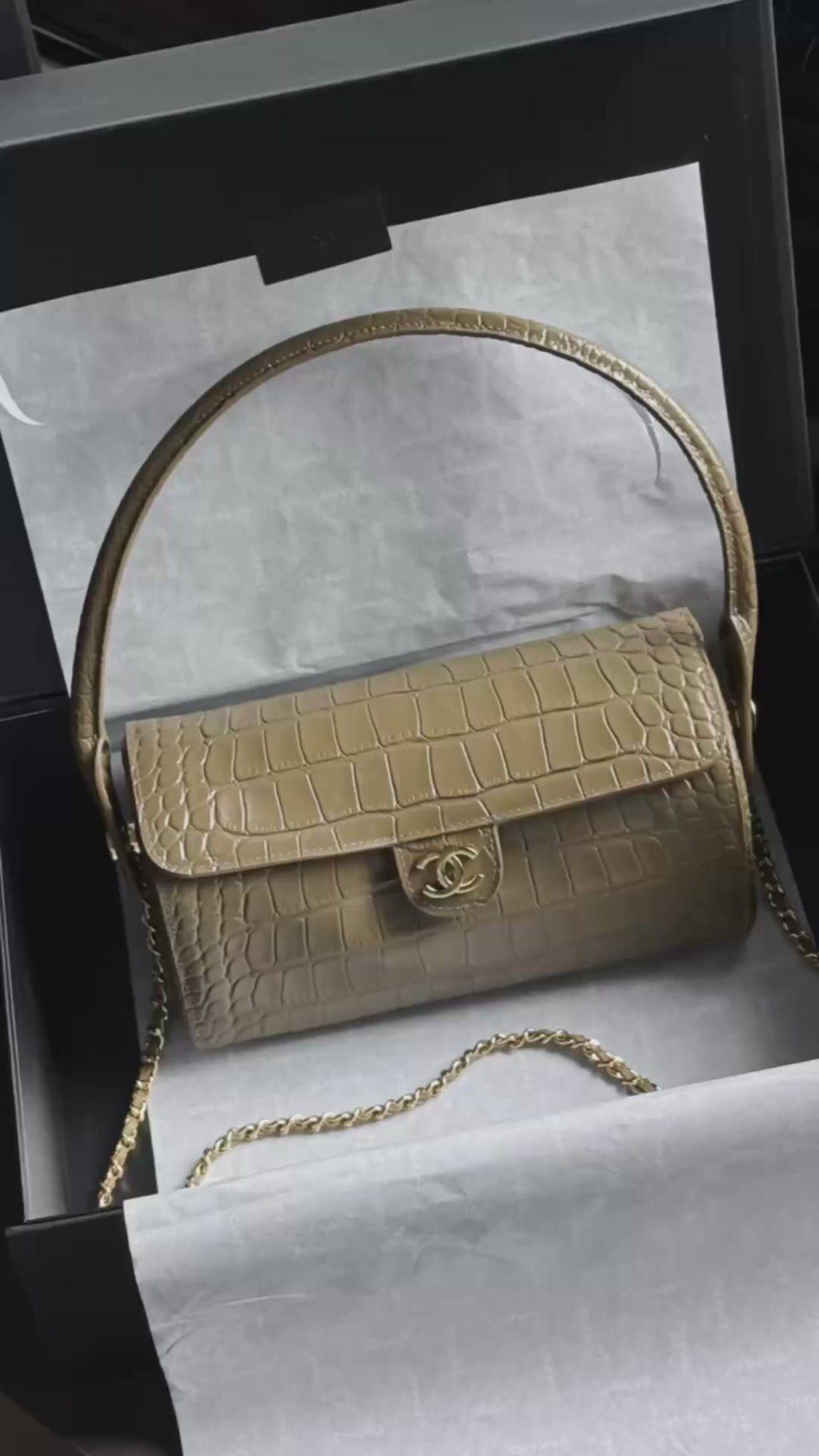 Crocodile-Embossed Bowling Top Handle Bag 23cm
