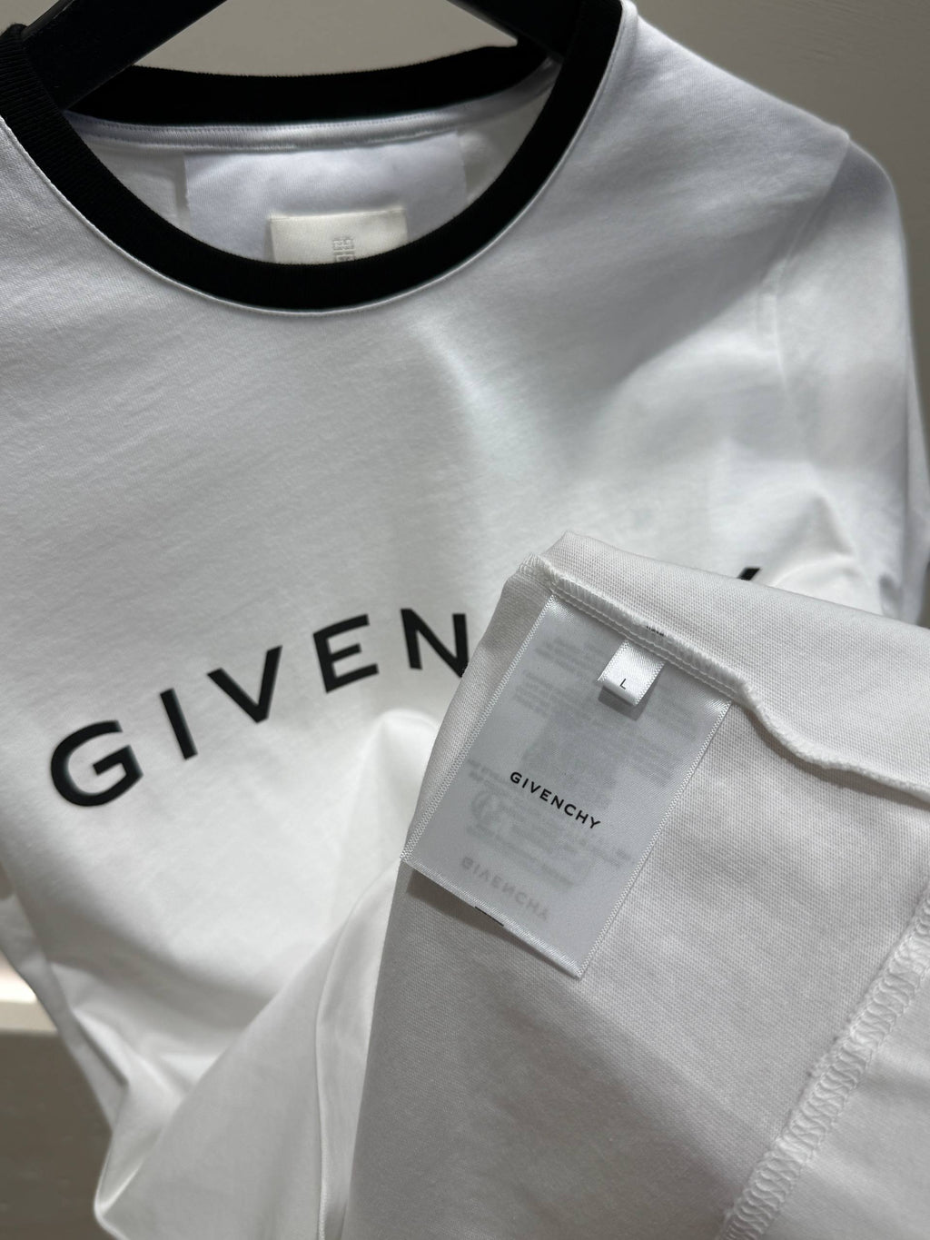 Women's ringer T-shirt inner label detail